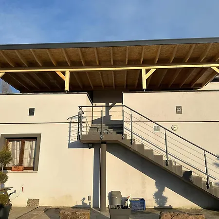 Maison Charmante A Avec Terrasse Et Parking Gratuit. *